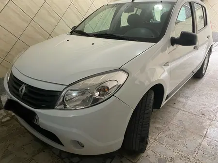 خودرو رنو، ساندرو آگهی ann_19882526
