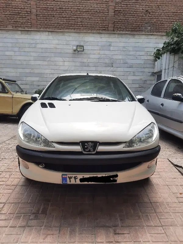 پژو ۲۰۶ صندوق دار v20 - 1388