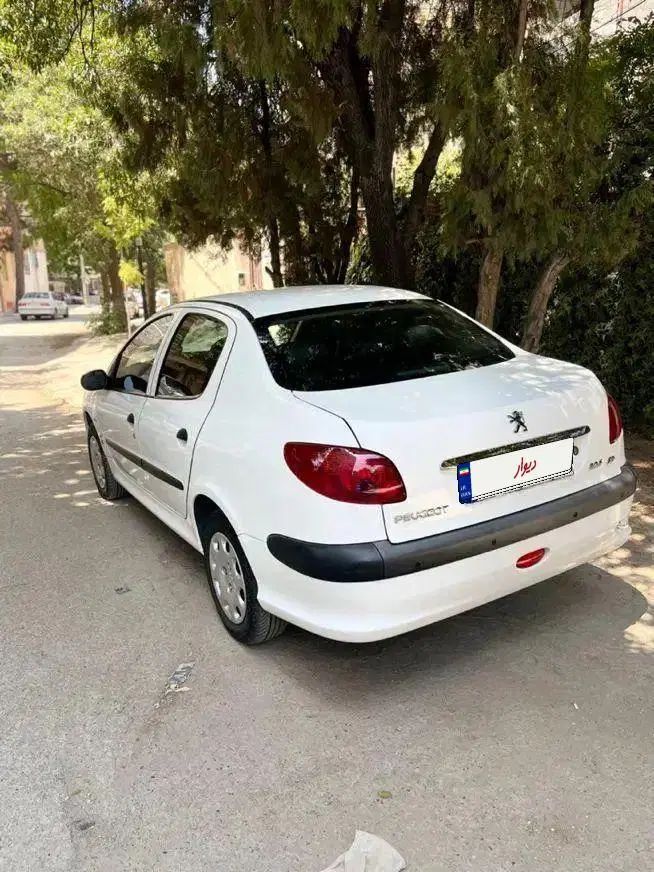 پژو ۲۰۶ صندوق دار v8 - 1399
