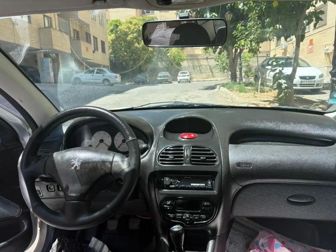 پژو ۲۰۶ صندوق دار v8 - 1386