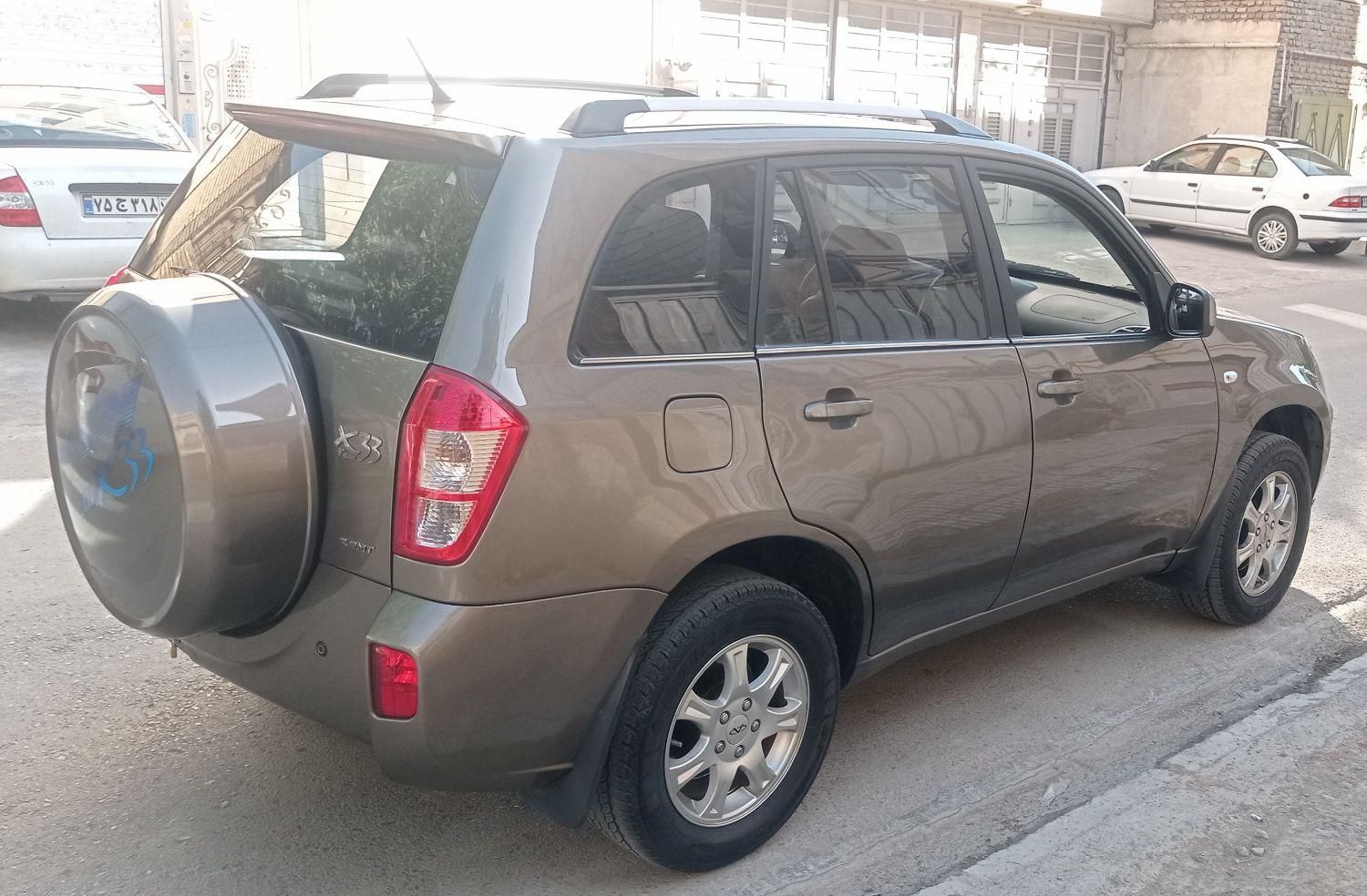 ام وی ام X33 دنده‌ای ساده - 1395
