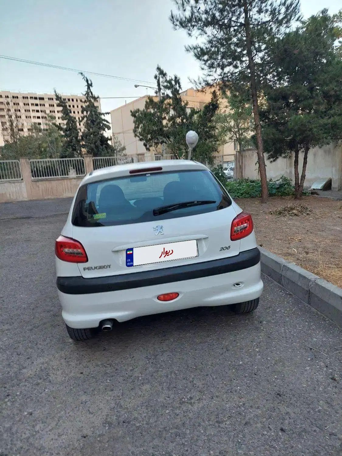 پژو 206 تیپ 5 - 1396