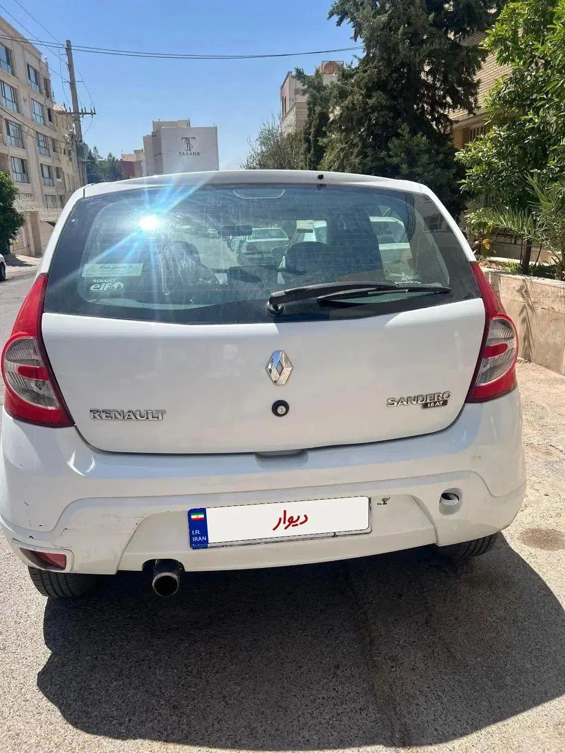 رنو ساندرو اتوماتیک - 1395