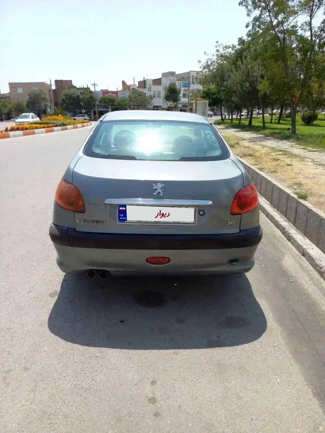 پژو ۲۰۶ صندوق دار v8 - 1388