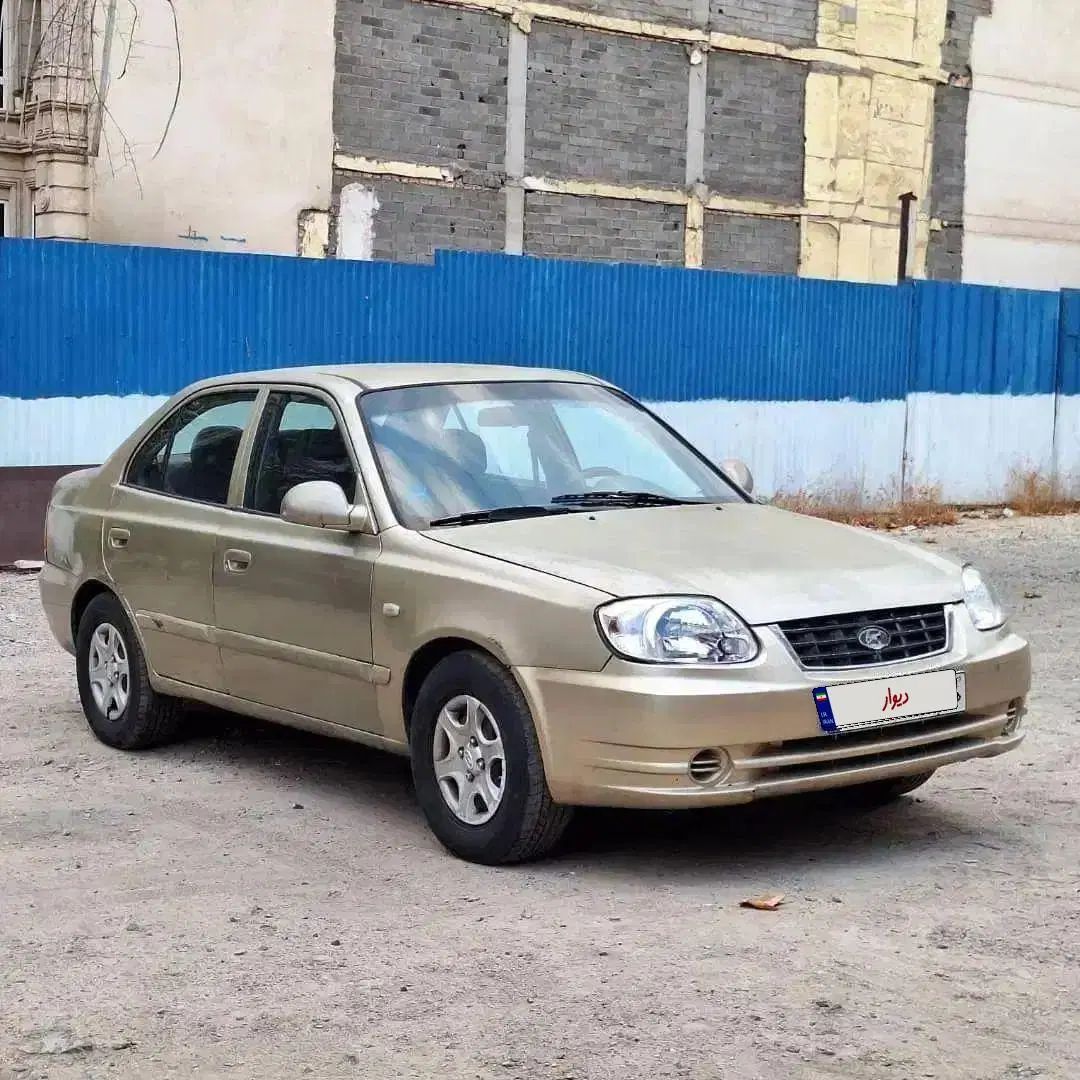 هیوندای ورنا دنده‌ ای - 1383