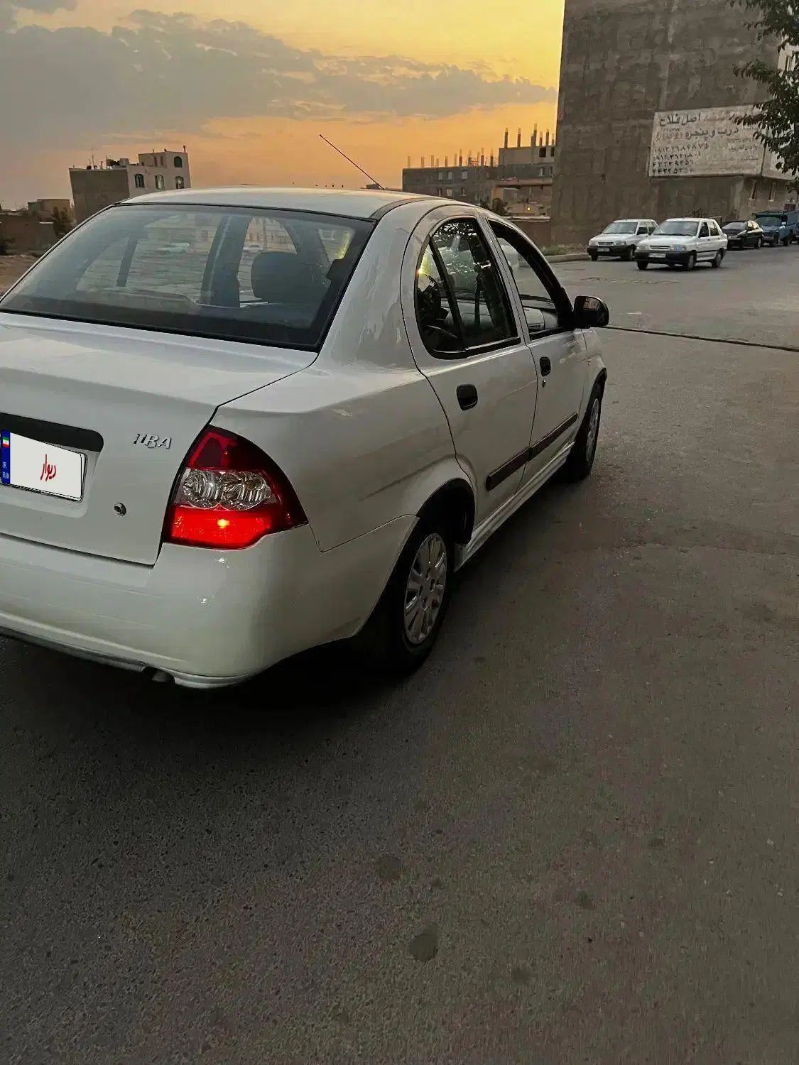 تیبا صندوق دار SX - 1395