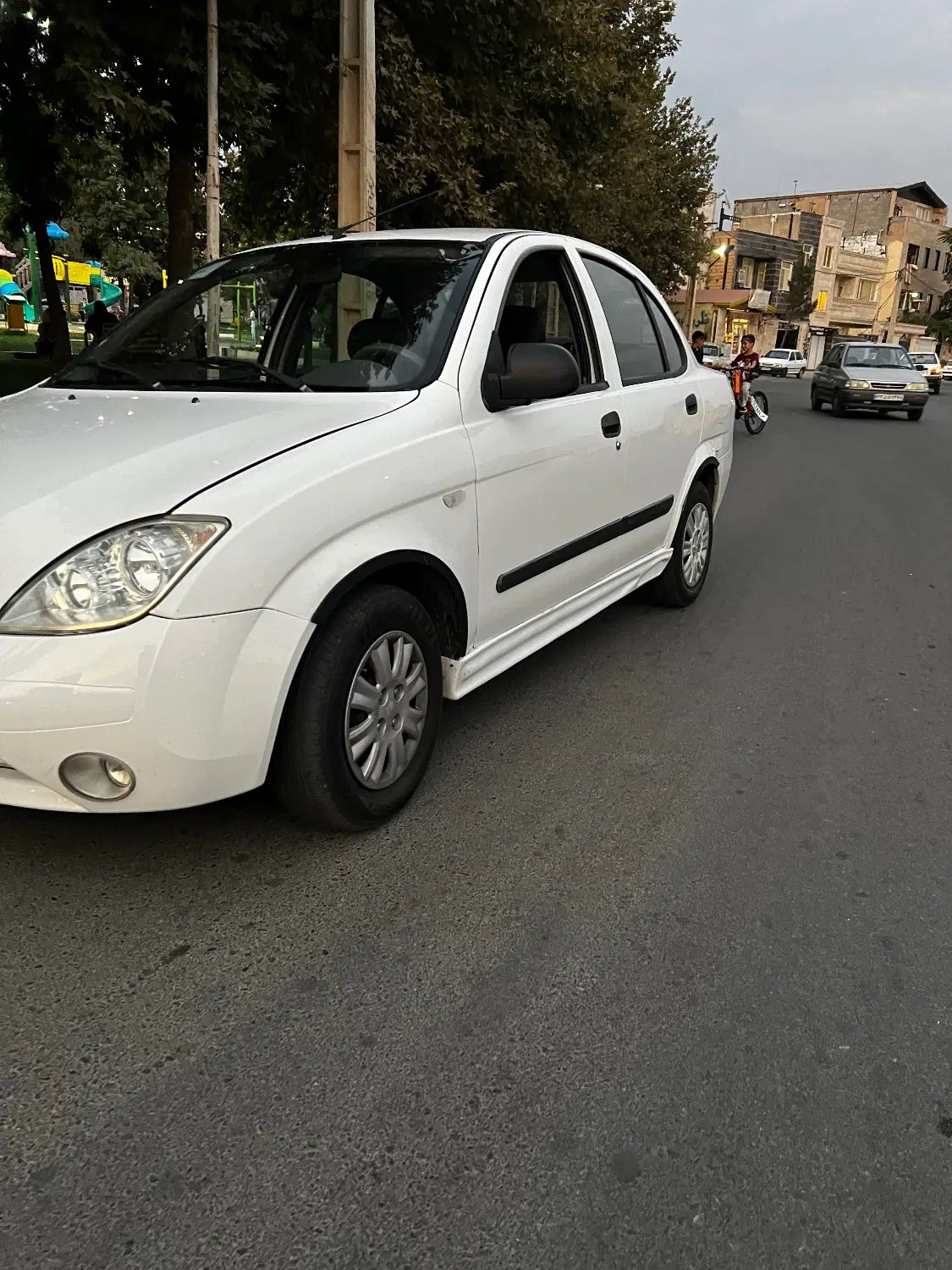 تیبا صندوق دار SX - 1395