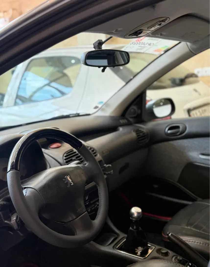 پژو ۲۰۶ صندوق دار v8 - 1386