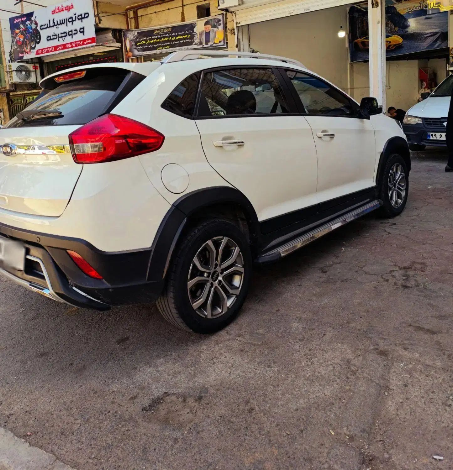 ام وی ام X22 اتوماتیک اسپرت - 1396