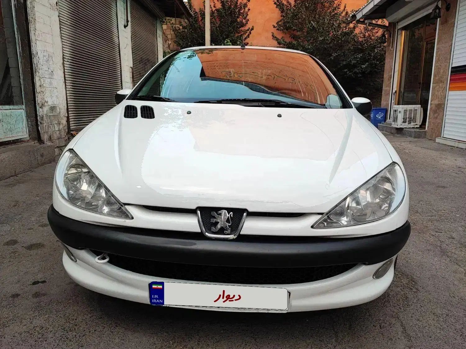 پژو ۲۰۶ صندوق دار v8 - 1398