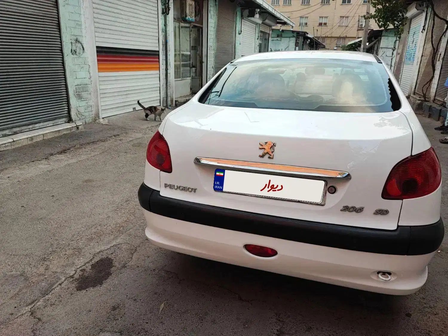 پژو ۲۰۶ صندوق دار v8 - 1398