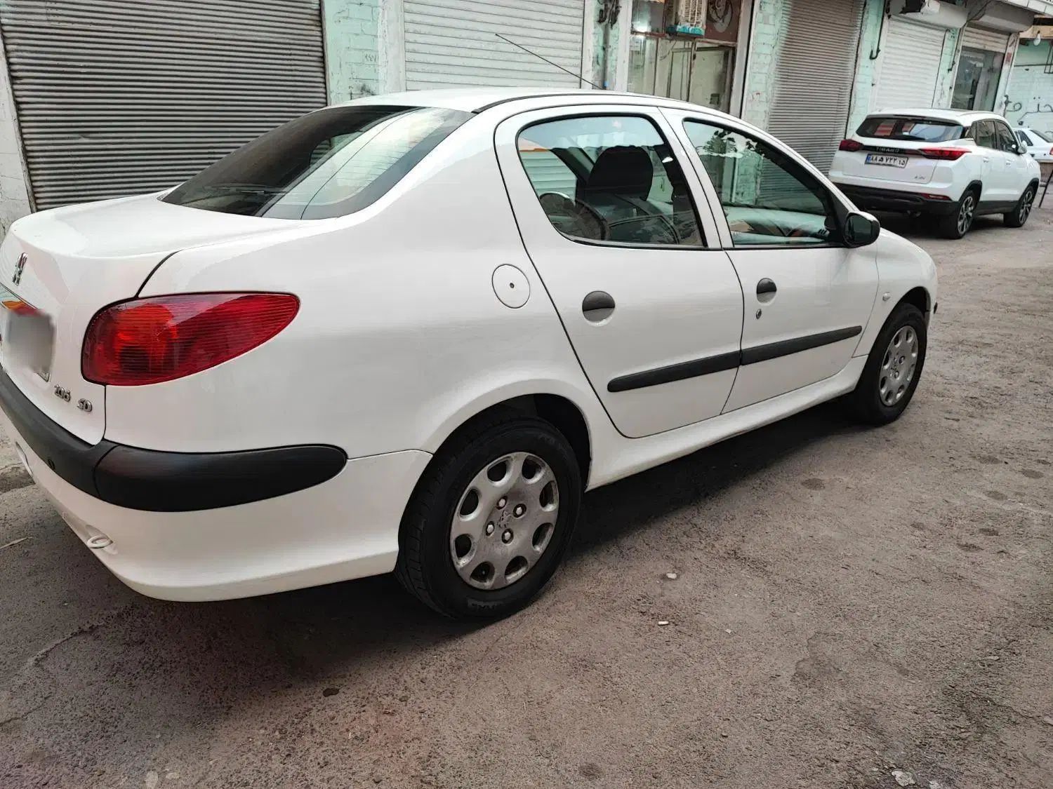 پژو ۲۰۶ صندوق دار v8 - 1398