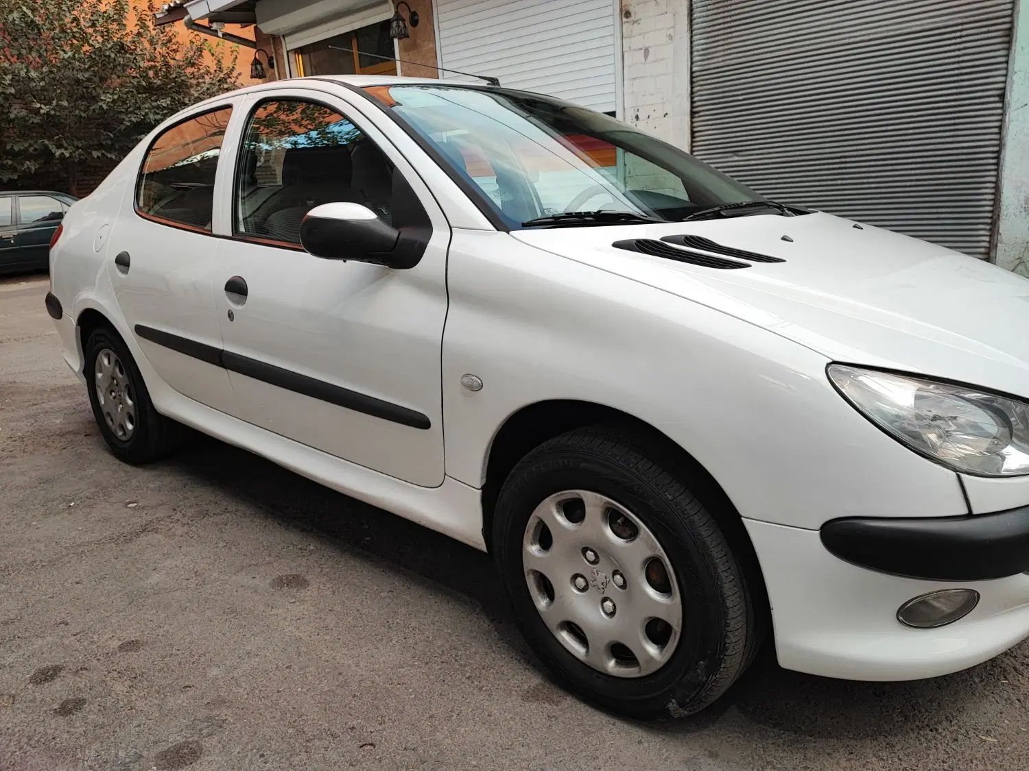 پژو ۲۰۶ صندوق دار v8 - 1398