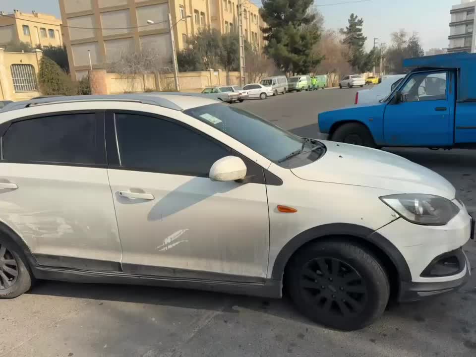 خودرو ام وی ام، 315 هاچ بک آگهی ann_19885812