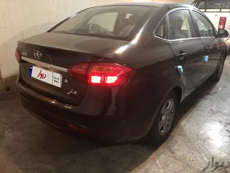 جک J4 اتوماتیک ساده - 1402