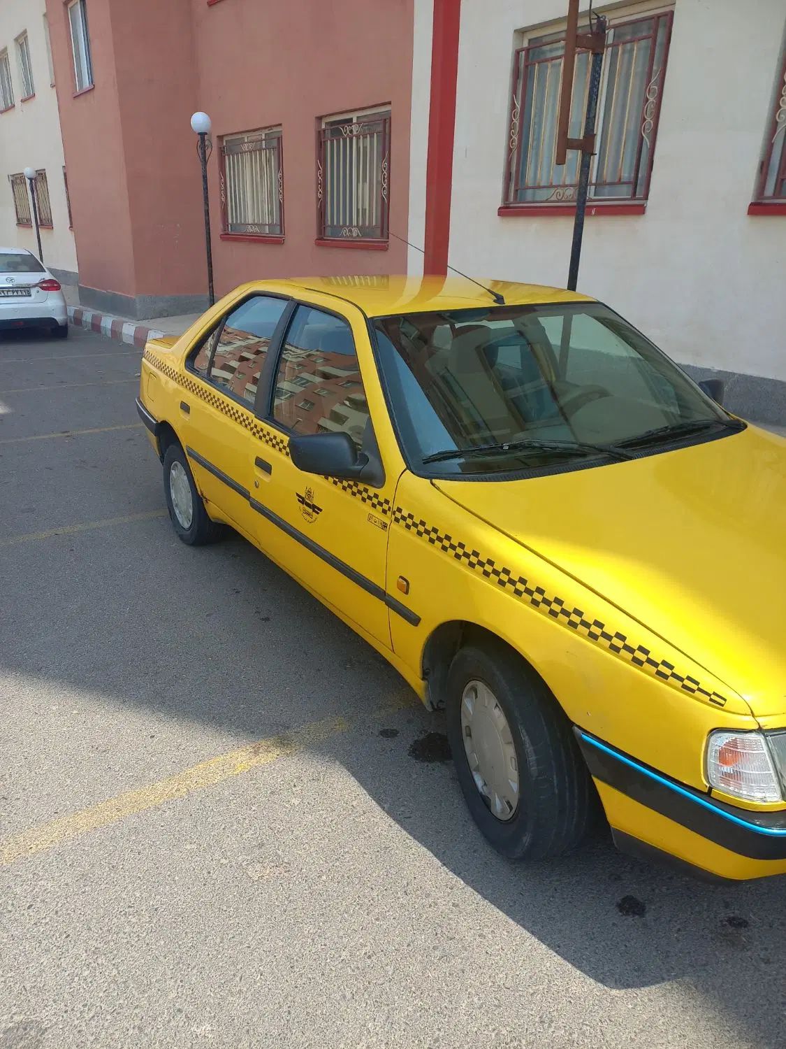 پژو 405 GLX - 1396