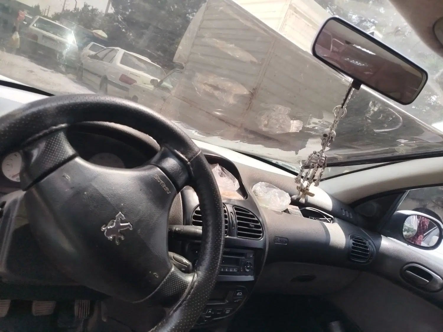 پژو ۲۰۶ صندوق دار v8 - 1396