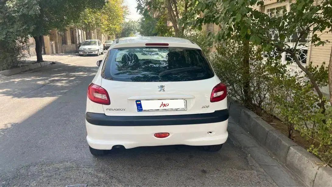 پژو 206 تیپ 5 - 1396