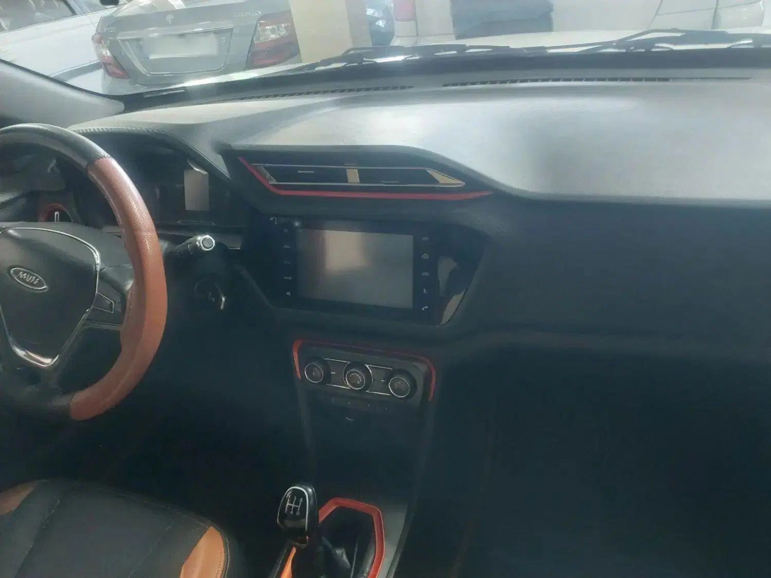 ام وی ام X22 دنده‌ای لاکچری - 1396