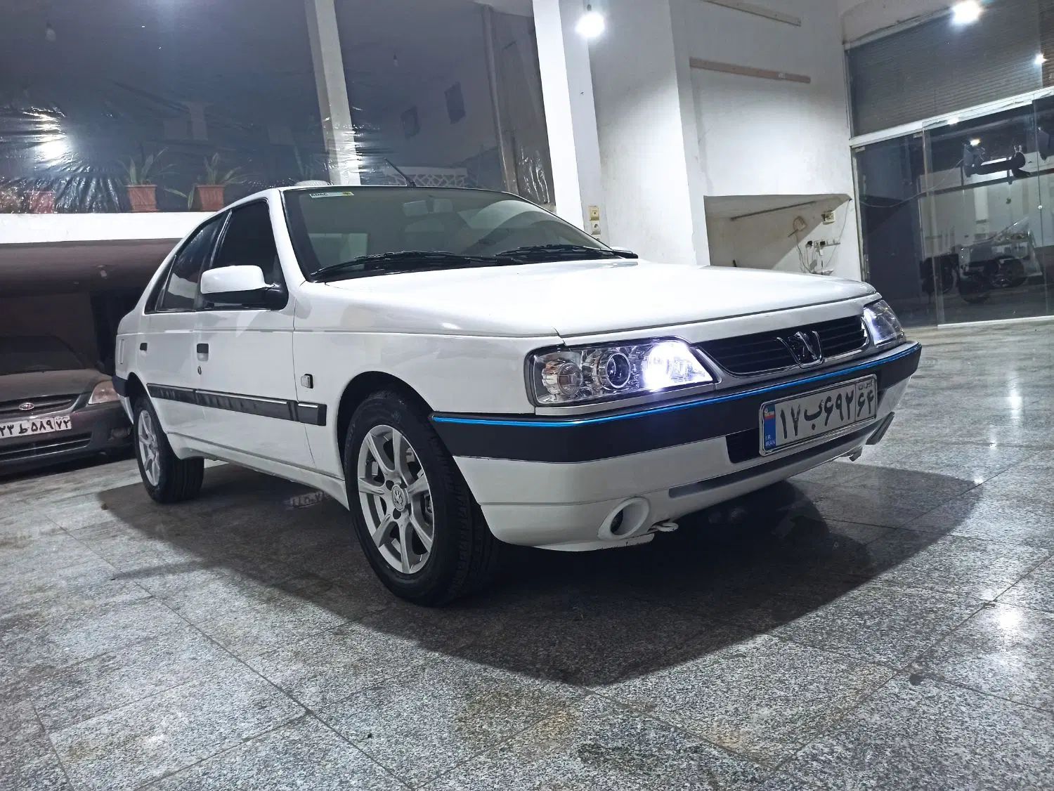 پژو 405 SLX بنزینی TU5 - 1390