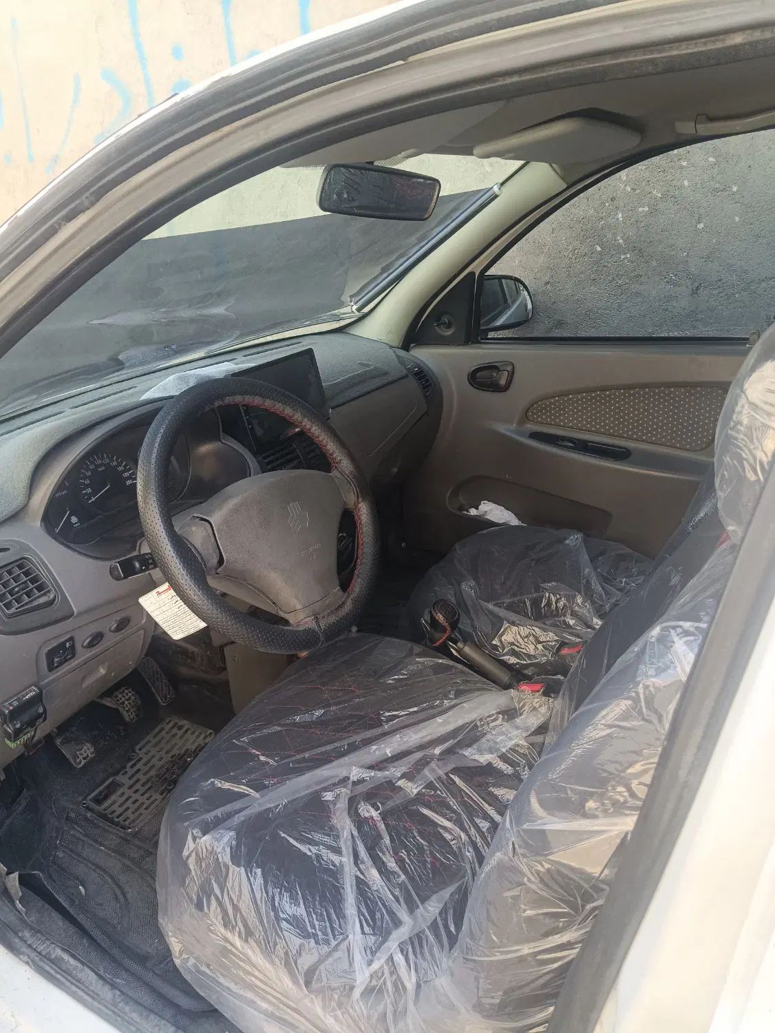 تیبا صندوق دار LX - 1391