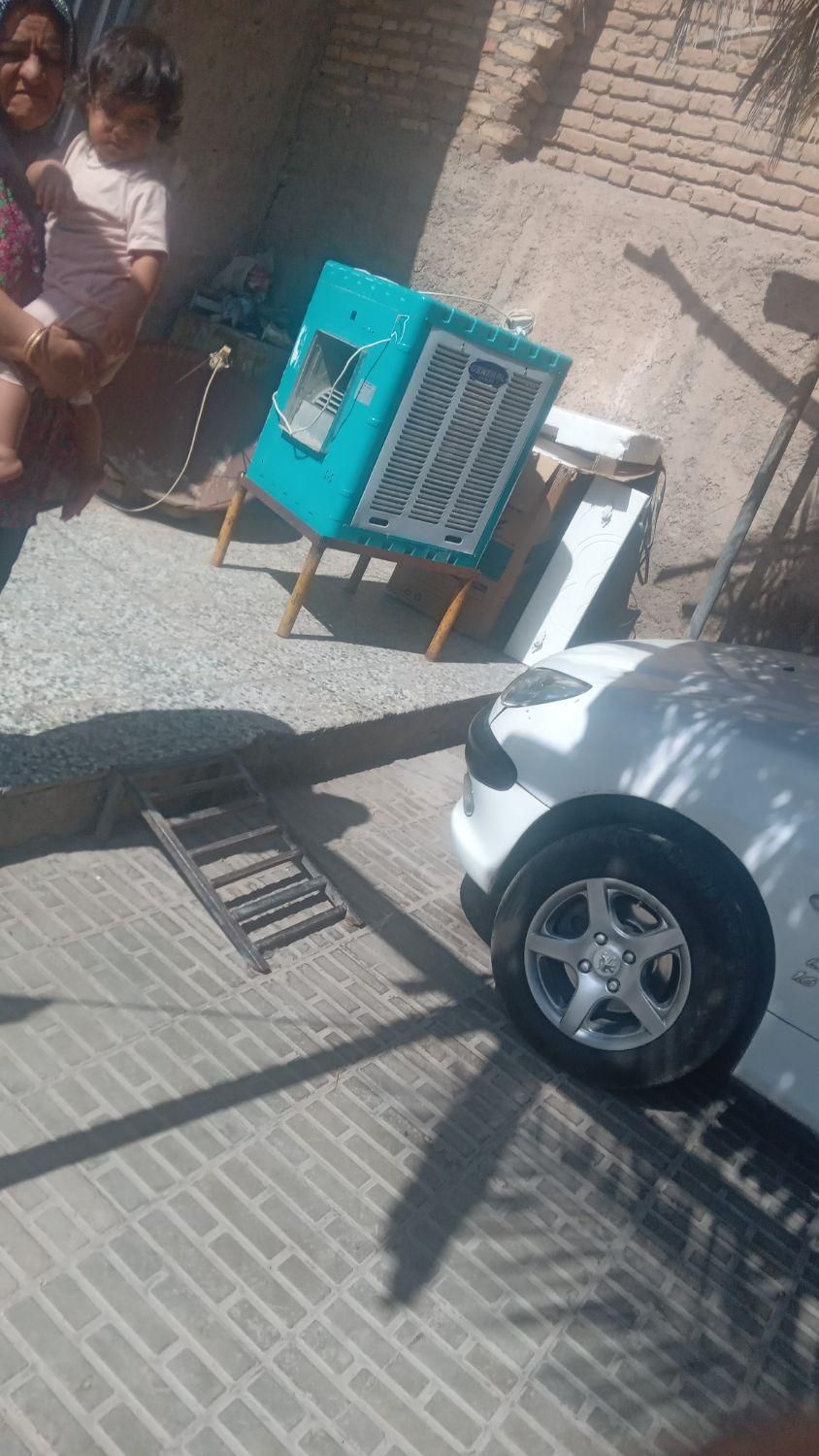 پژو ۲۰۶ صندوق دار v8 - 1390