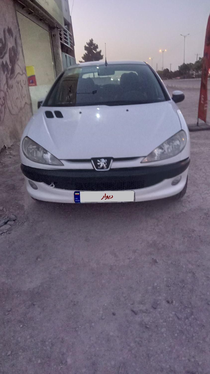 پژو ۲۰۶ صندوق دار v8 - 1390