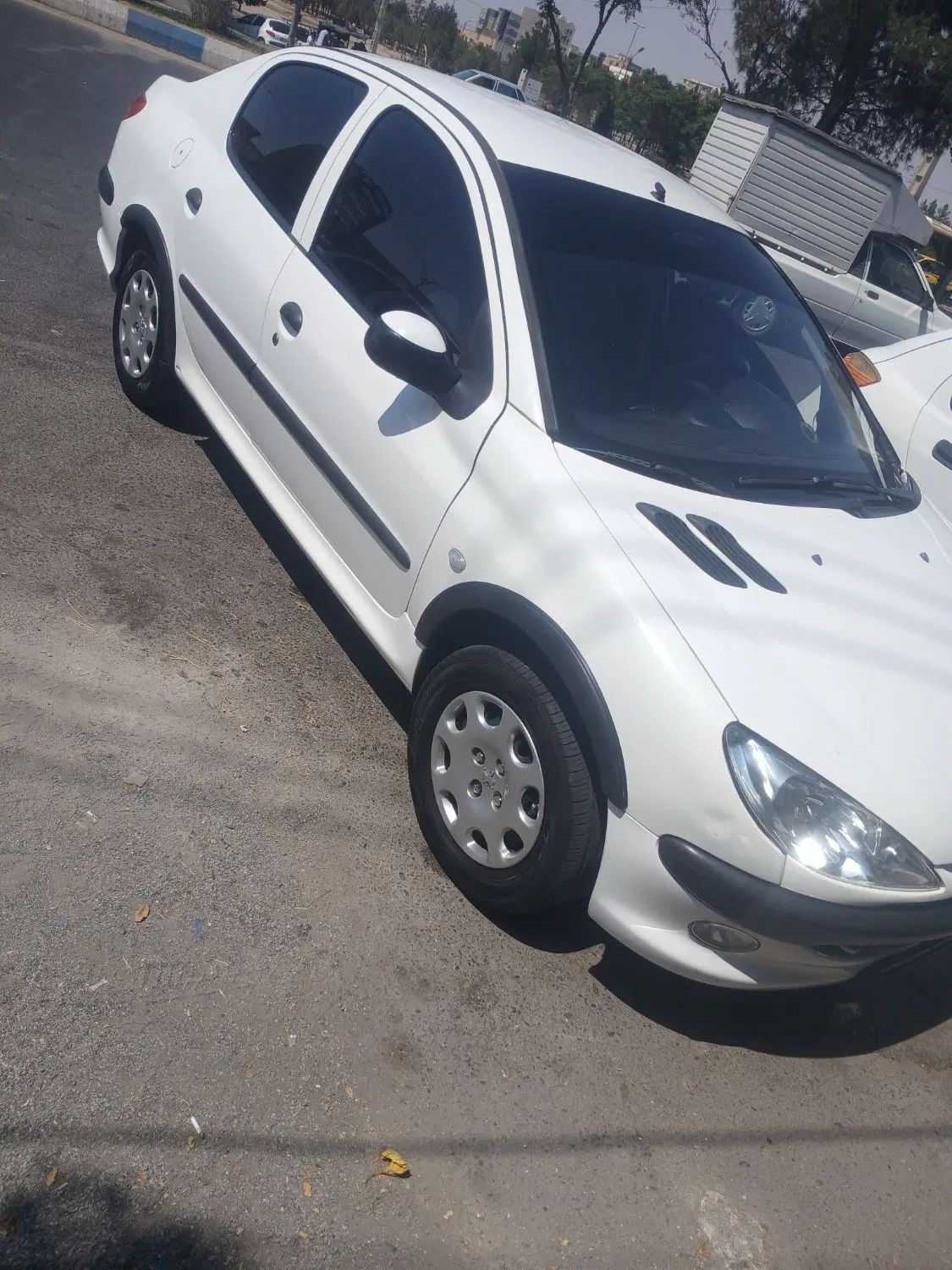پژو ۲۰۶ صندوق دار v8 - 1394