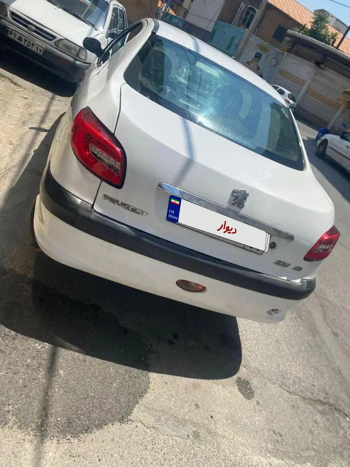 پژو ۲۰۶ صندوق دار v2 - 1390