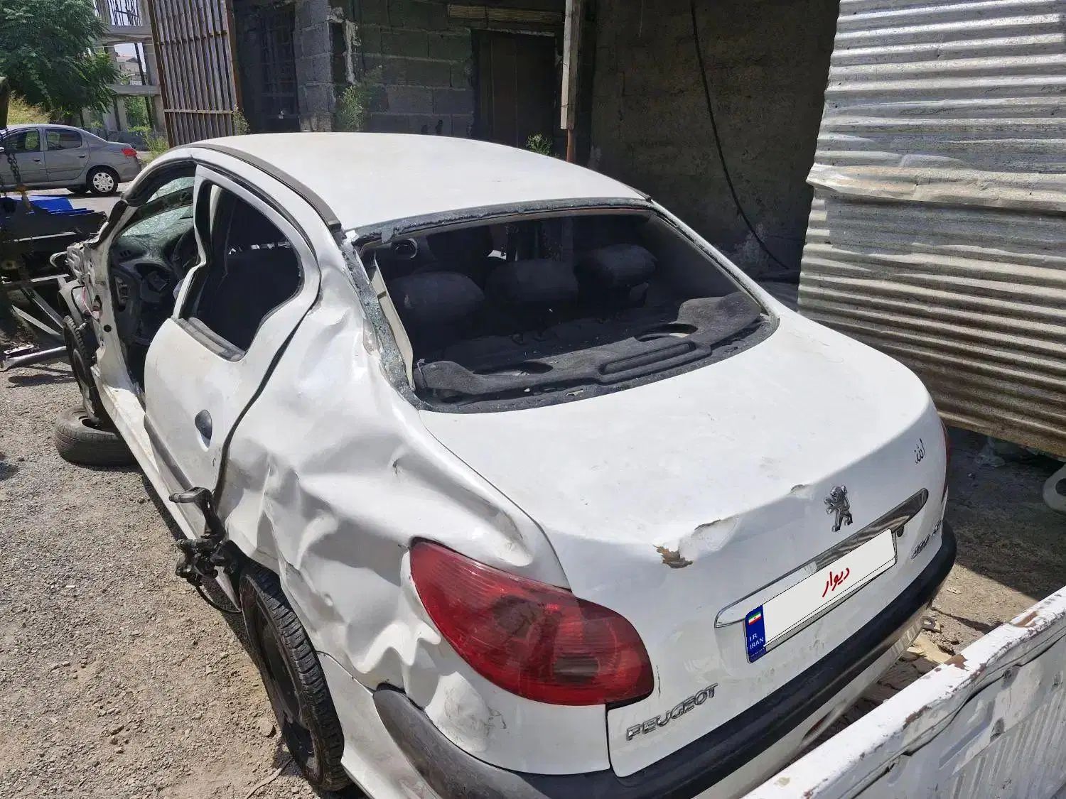 پژو ۲۰۶ صندوق دار v8 - 1394