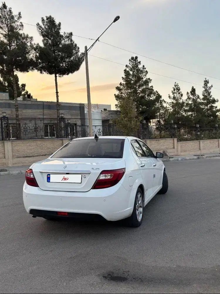 دنا پلاس توربو اتوماتیک - 1401