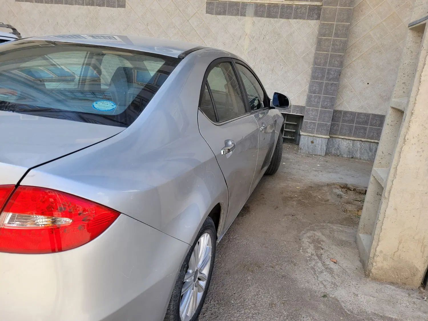 جک J5 اتوماتیک - 1394