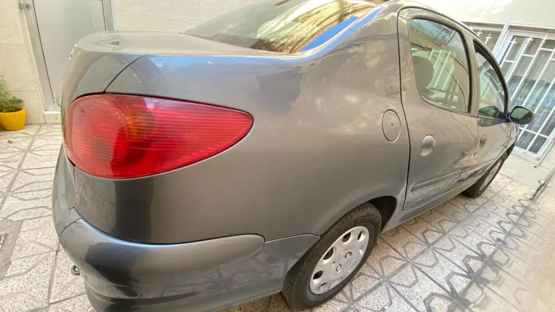 پژو ۲۰۶ صندوق دار v1 - 1386