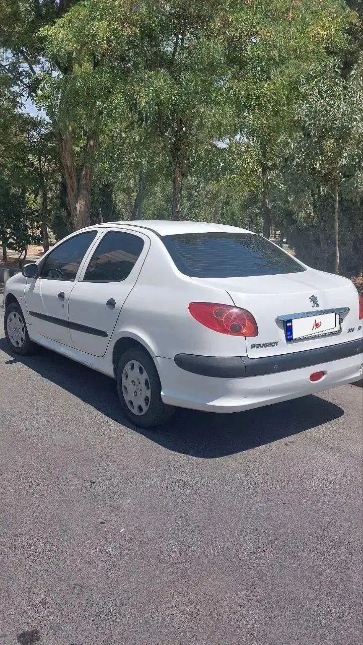 پژو ۲۰۶ صندوق دار v8 - 1395