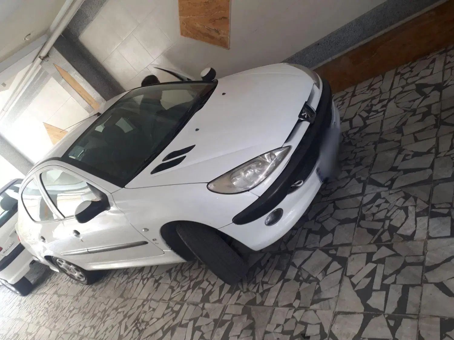 پژو ۲۰۶ صندوق دار v8 - 1395