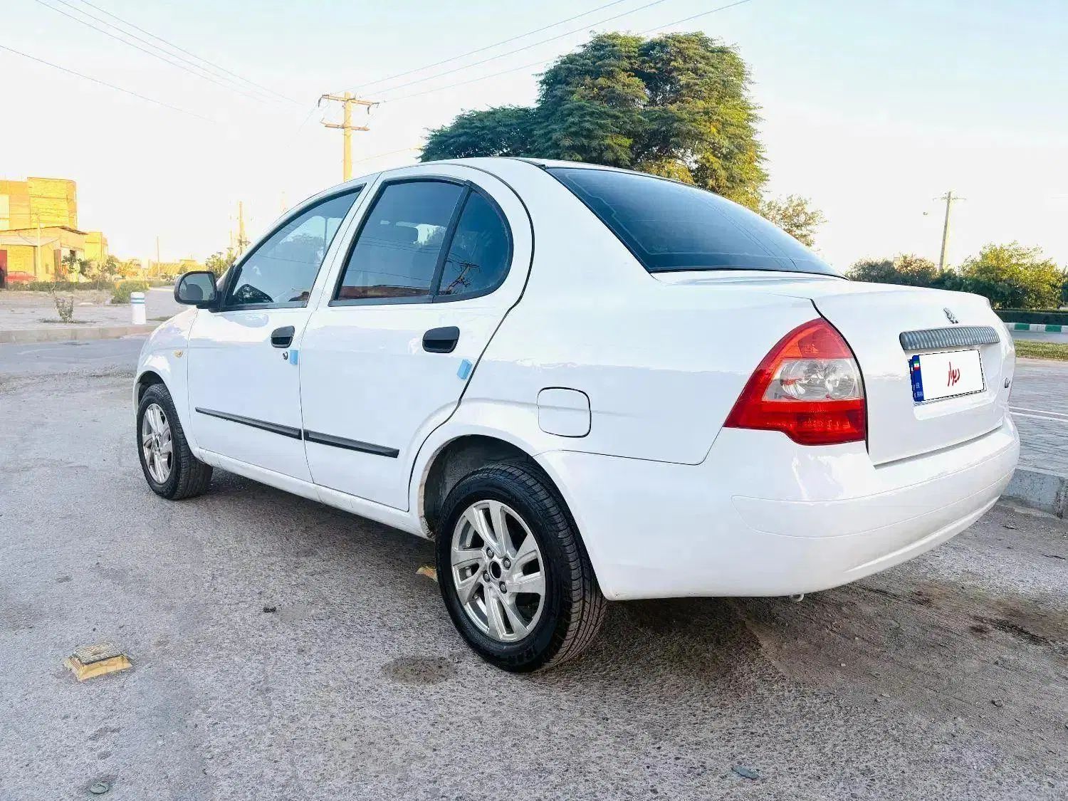 تیبا صندوق دار EX - 1395