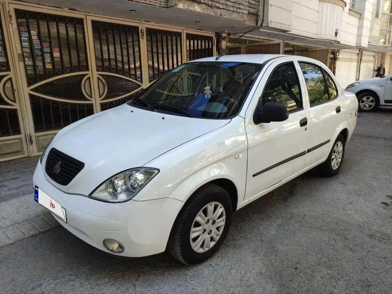 تیبا صندوق دار SX - 1399
