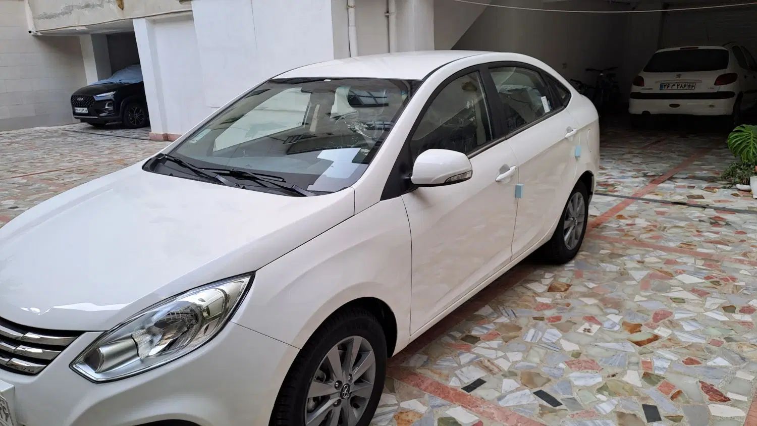 جک J4 اتوماتیک ساده - 1404
