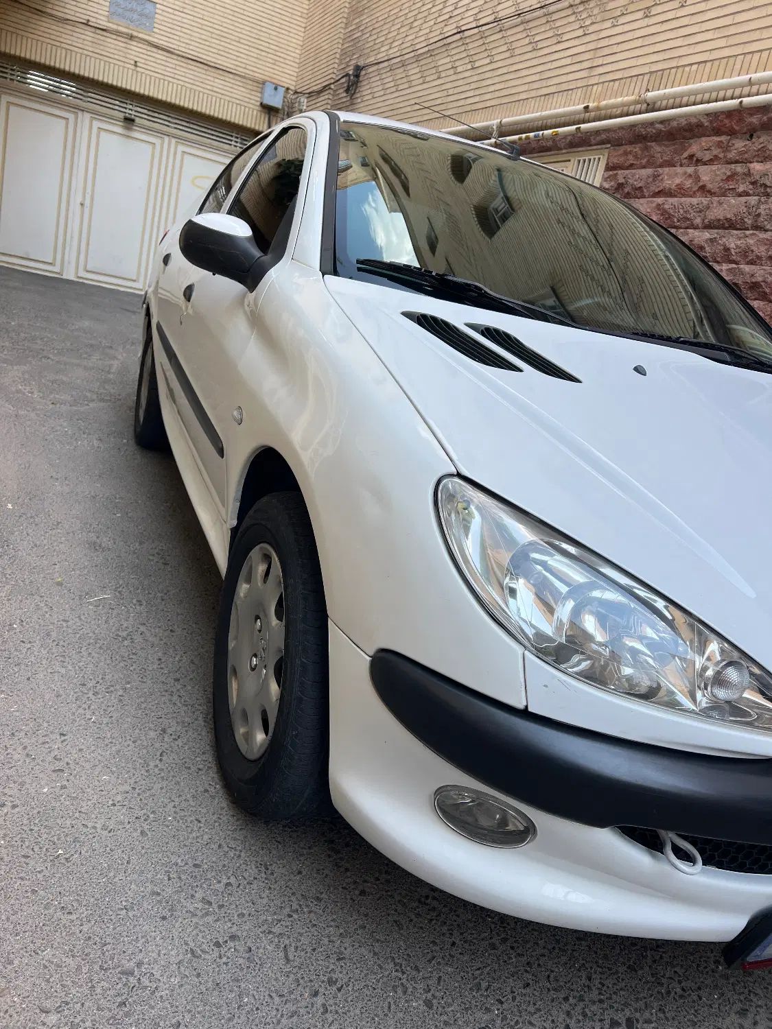 پژو ۲۰۶ صندوق دار v8 - 1395