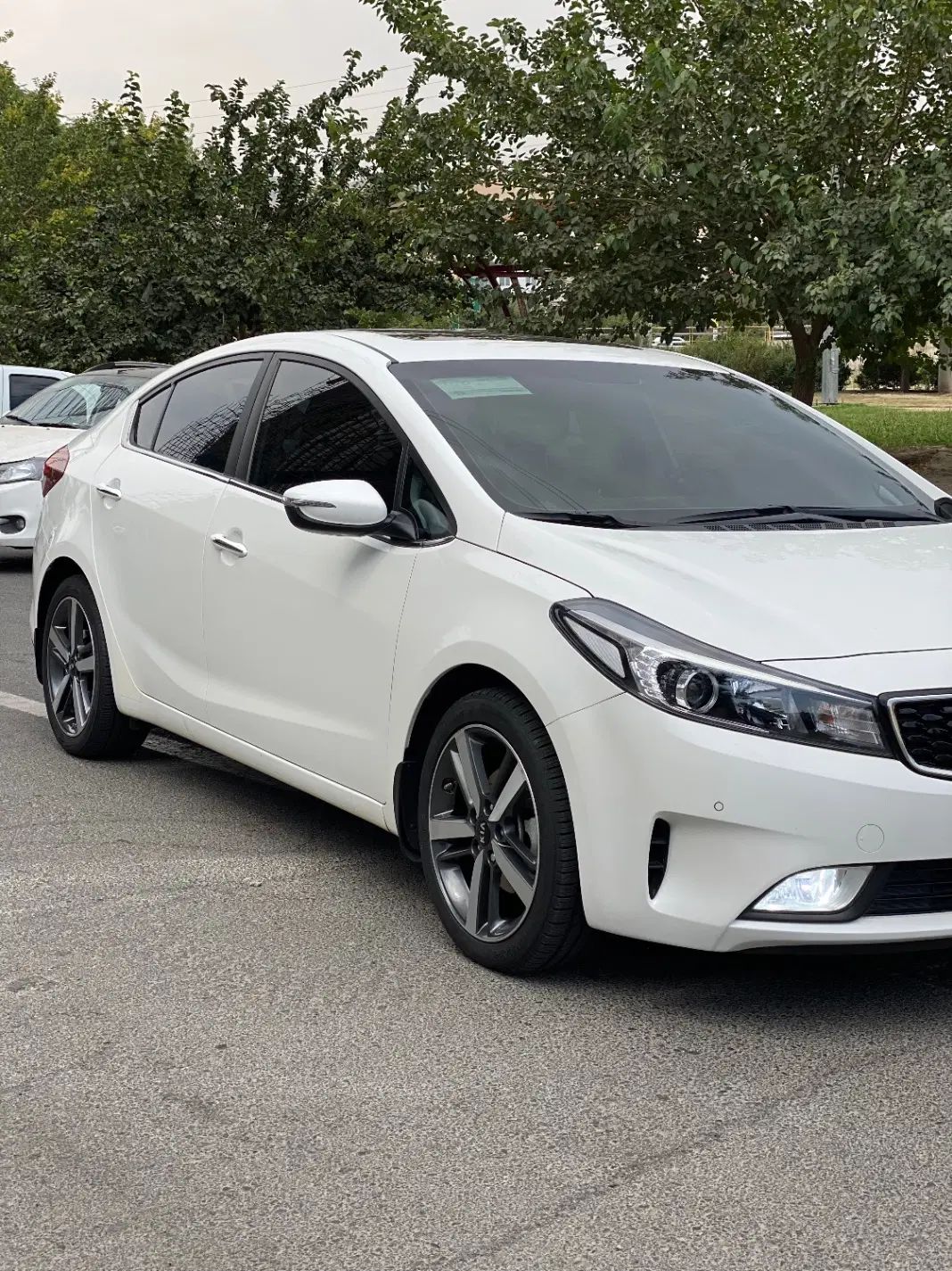 کیا سراتو 2.0 لیتر اتوماتیک GT لاین - 2017