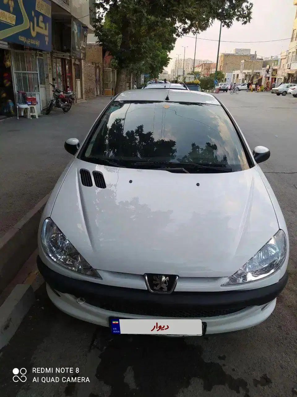 پژو ۲۰۶ صندوق دار v8 - 1392