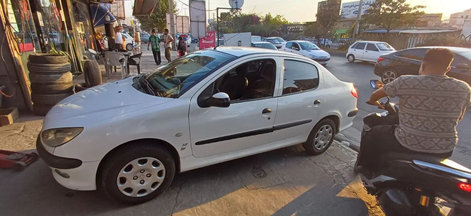 پژو ۲۰۶ صندوق دار v8 - 1397