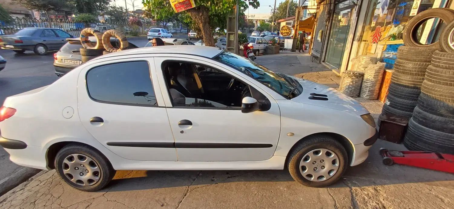 پژو ۲۰۶ صندوق دار v8 - 1397