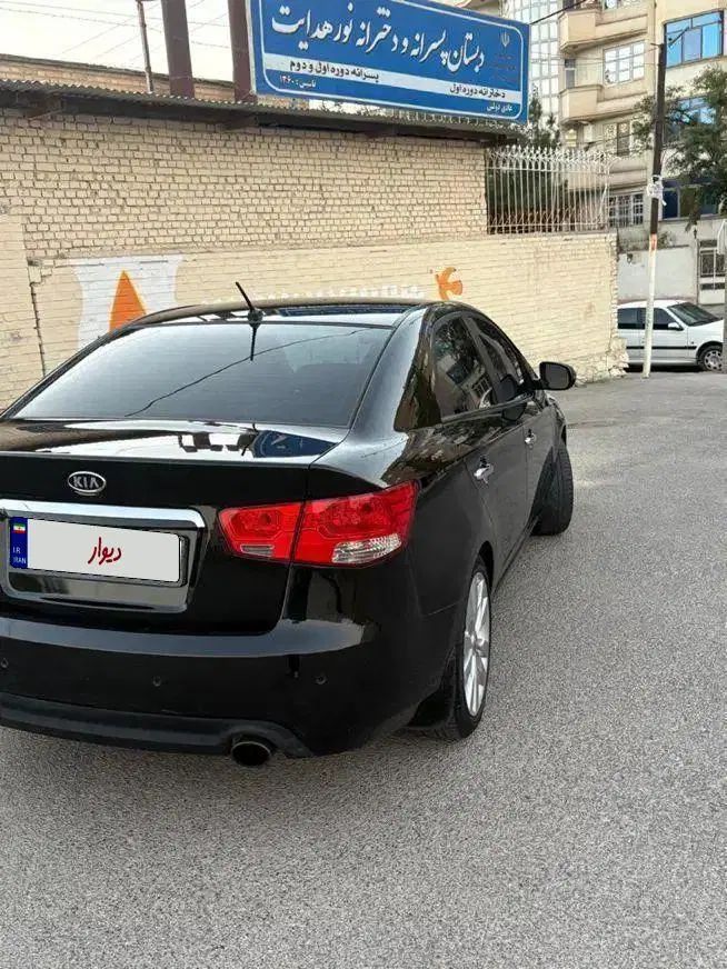 کیا سراتو 2.0 لیتر اتوماتیک GT لاین - 2013