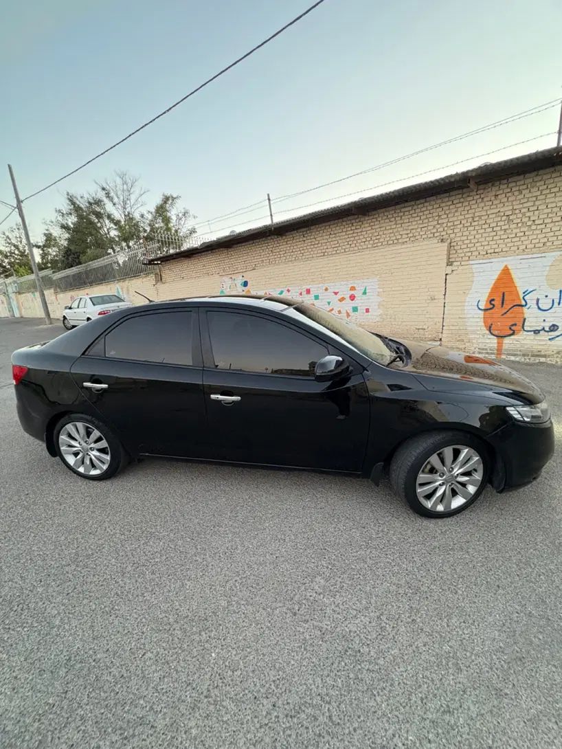کیا سراتو 2.0 لیتر اتوماتیک GT لاین - 2013
