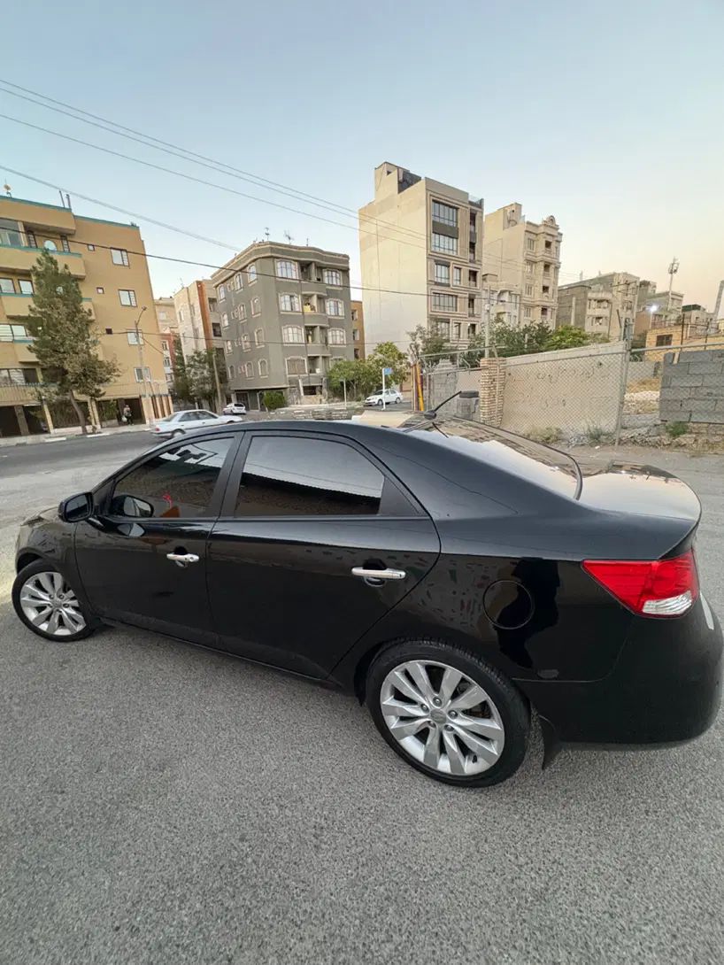 کیا سراتو 2.0 لیتر اتوماتیک GT لاین - 2013