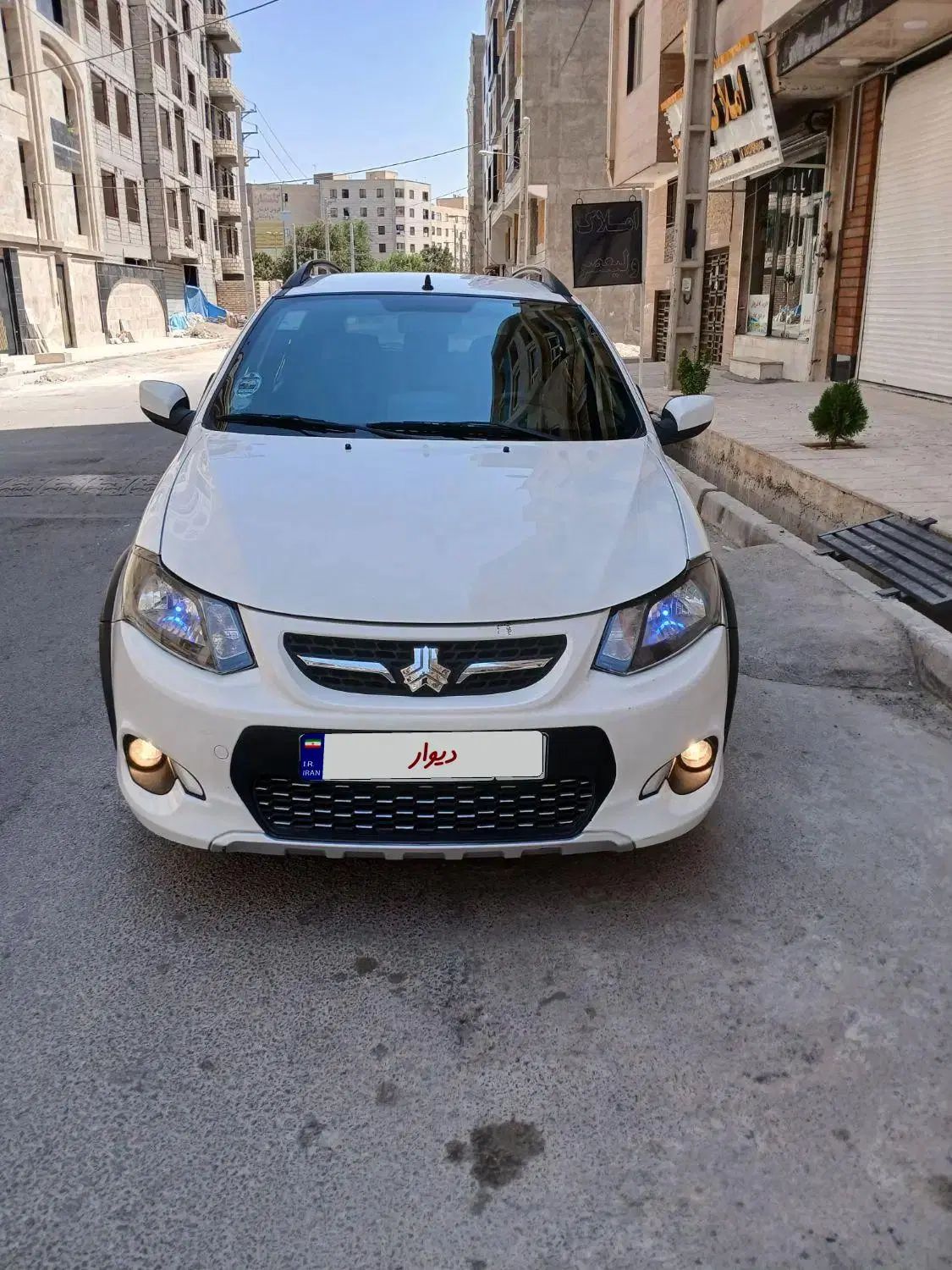 خودرو کوییک، معمولی آگهی ann_19888933