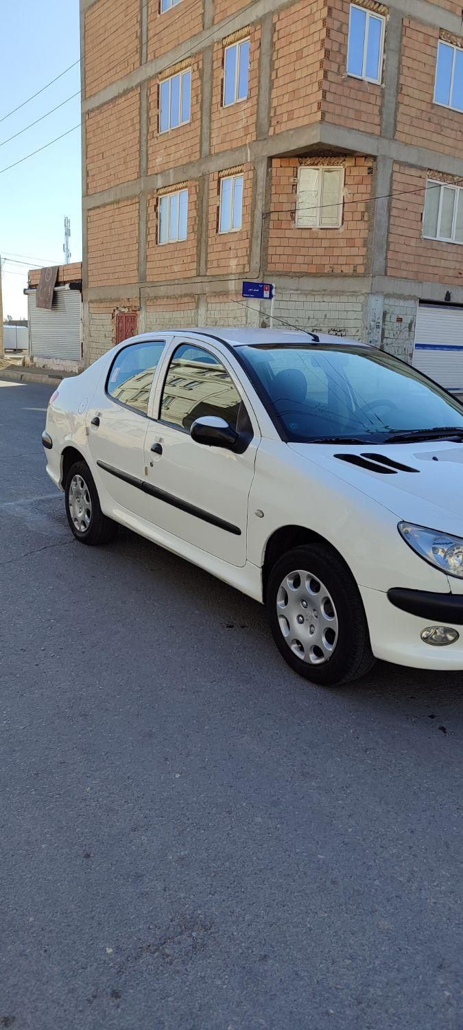 پژو ۲۰۶ صندوق دار v8 - 1397