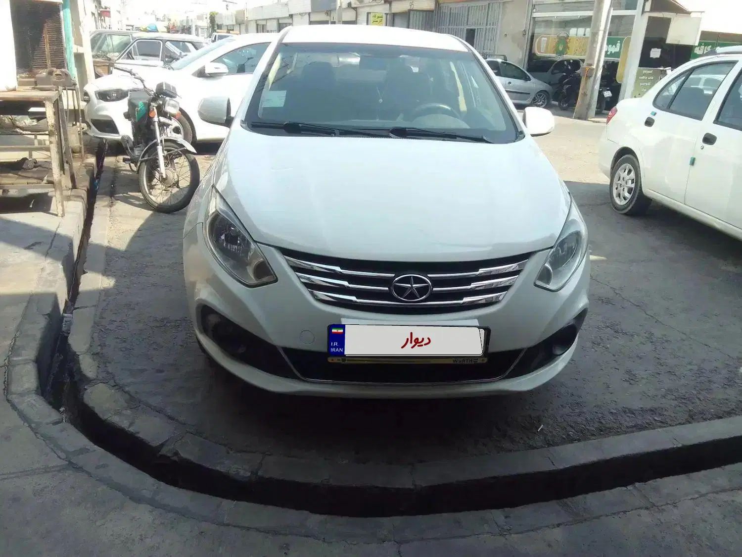 جک J4 اتوماتیک ساده - 1397