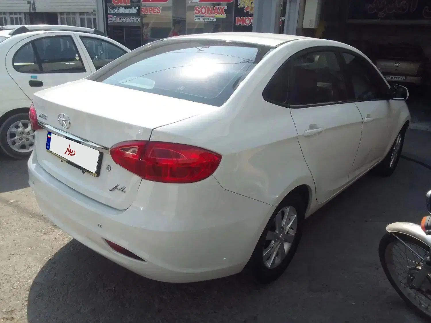 جک J4 اتوماتیک ساده - 1397